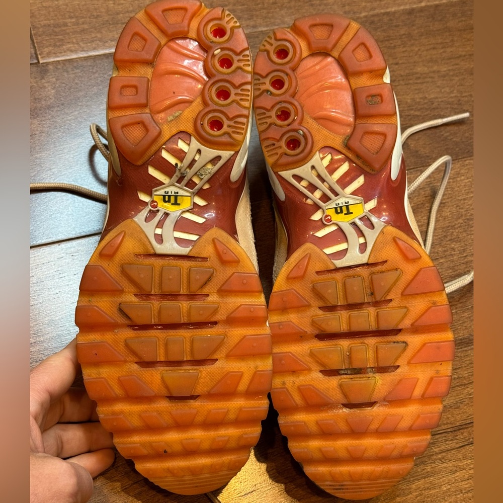 NIKE Air Max Plus LX-Velvet-Dusty Peach & Tan - Picture 8 of 12
